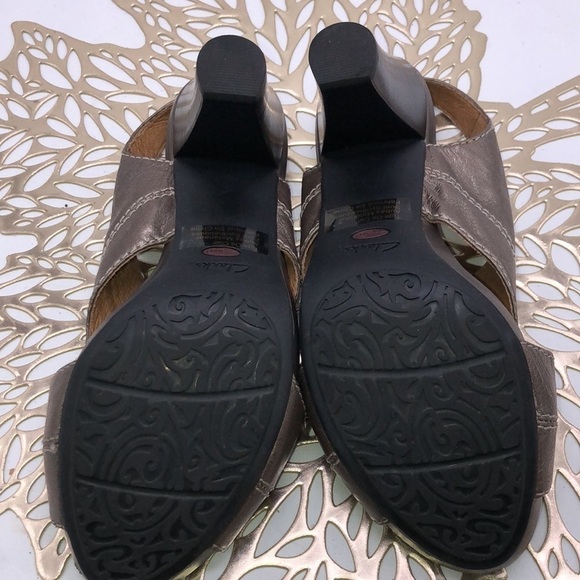 Clarks Artisan Leather Metallic Comfort Heeled Sandals Size 7 - Picture 9 of 10